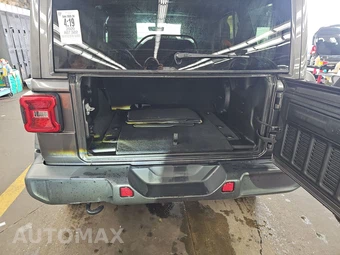 2020 Jeep Wrangler Unlimited Sahara Altitude Edition - miniatura 16