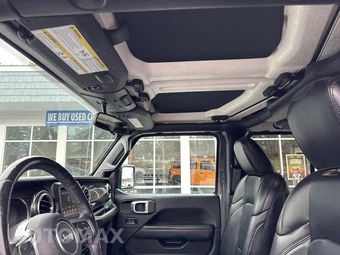 2020 Jeep Wrangler Unlimited Sahara Altitude Edition - miniatura 14