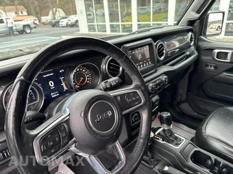 2020 Jeep Wrangler Unlimited Sahara Altitude Edition - miniatura 15