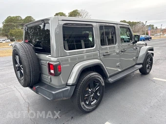 2020 Jeep Wrangler Unlimited Sahara Altitude Edition - miniatura 5