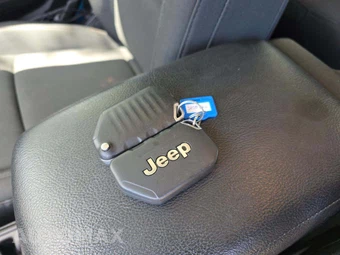 2020 Jeep Wrangler Unlimited Sport - miniatura 8