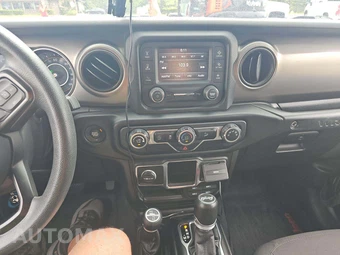 2020 Jeep Wrangler Unlimited Sport - miniatura 7