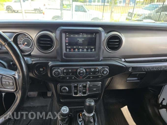 2020 Jeep Wrangler Unlimited Willys - miniatura 10