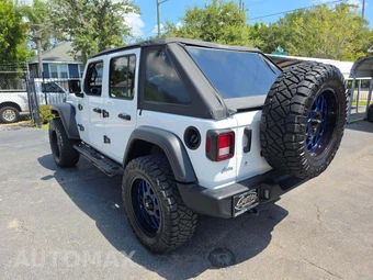 2020 Jeep Wrangler Unlimited Willys - miniatura 2