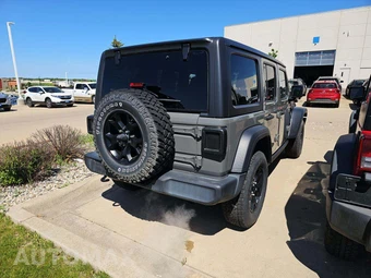 2020 Jeep Wrangler Unlimited Willys - miniatura 3