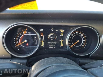 2020 Jeep Wrangler Unlimited Willys - miniatura 9