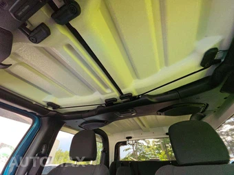 2020 Jeep Wrangler Willys - miniatura 8