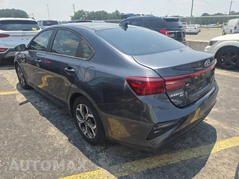 2020 Kia Forte FE – miniatura 6