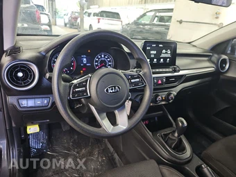 2020 Kia Forte FE – miniatura 11