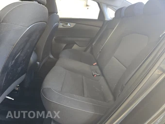 2020 Kia Forte FE – miniatura 13