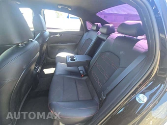 2020 Kia Forte GT – miniatura 10