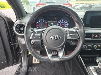 2020 Kia Forte GT – miniatura 10