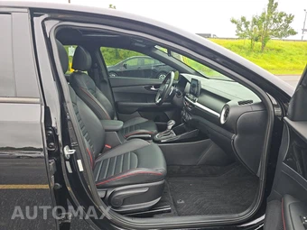 2020 Kia Forte GT – miniatura 8