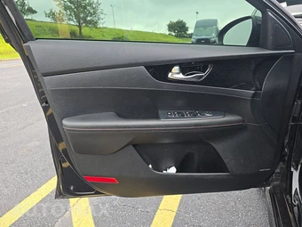 2020 Kia Forte GT – miniatura 9