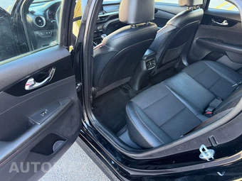 2020 Kia Forte GT - miniatura 13