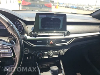 2020 Kia Forte GT – miniatura 11