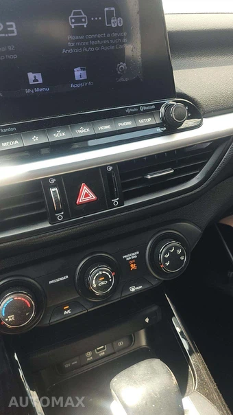 2020 Kia Forte GT – miniatura 23