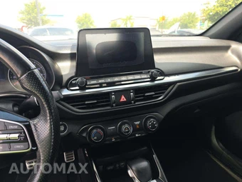 2020 Kia Forte GT-Line – miniatura 10
