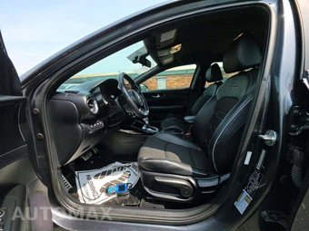 2020 Kia Forte GT-Line - miniatura 6