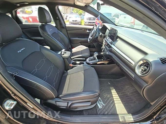 2020 Kia Forte GT-Line – miniatura 18