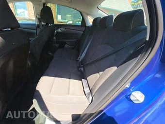 2020 Kia Forte LXS – miniatura 13