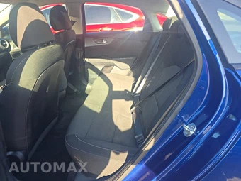 2020 Kia Forte LXS – miniatura 13