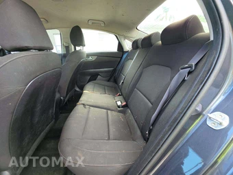 2020 Kia Forte LXS – miniatura 10