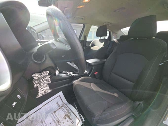 2020 Kia Forte LXS – miniatura 3
