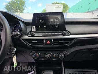 2020 Kia Forte LXS – miniatura 7