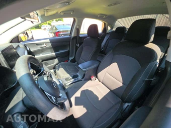 2020 Kia Forte LXS – miniatura 6