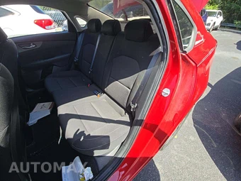 2020 Kia Forte LXS – miniatura 13