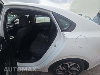 2020 Kia Forte LXS - miniatura 13