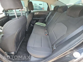 2020 Kia Forte LXS – miniatura 13