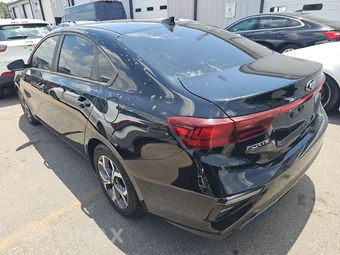 2020 Kia Forte LXS – miniatura 6