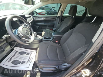2020 Kia Forte LXS – miniatura 7