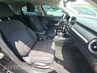 2020 Kia Forte LXS – miniatura 8