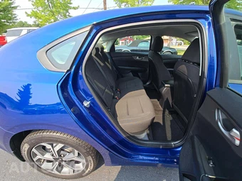 2020 Kia Forte LXS - miniatura 13