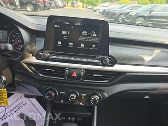 2020 Kia Forte LXS - miniatura 7