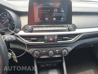 2020 Kia Forte LXS – miniatura 17