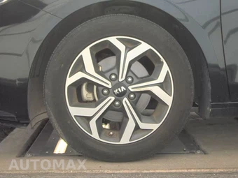 2020 Kia Forte LXS – miniatura 9