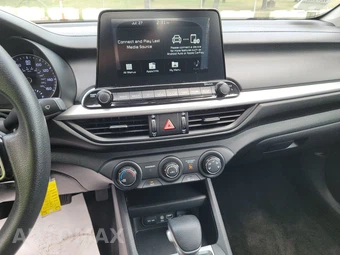 2020 Kia Forte LXS – miniatura 11