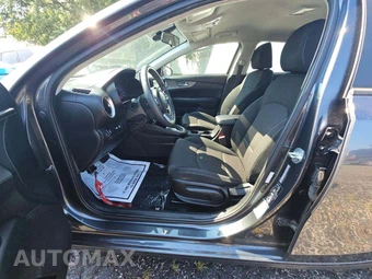 2020 Kia Forte LXS – miniatura 3