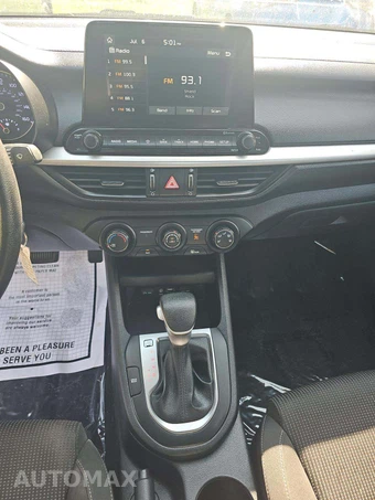 2020 Kia Forte LXS – miniatura 7