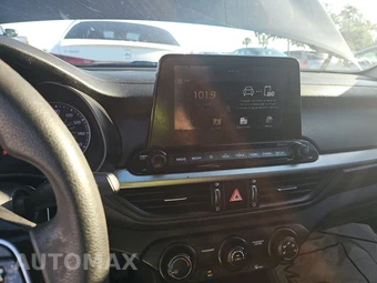 2020 Kia Forte LXS – miniatura 11