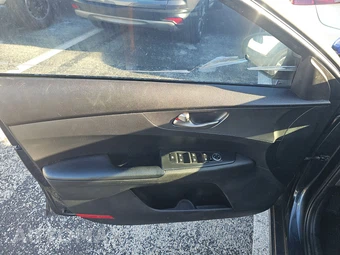 2020 Kia Forte LXS – miniatura 9