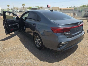 2020 Kia Forte LXS - miniatura 2