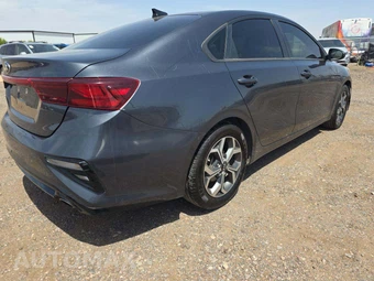 2020 Kia Forte LXS - miniatura 3