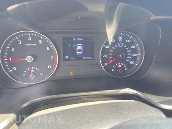 2020 Kia Forte LXS - miniatura 9