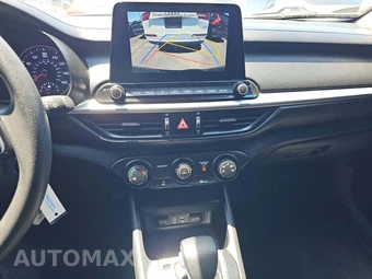 2020 Kia Forte LXS – miniatura 10