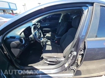 2020 Kia Forte LXS – miniatura 6